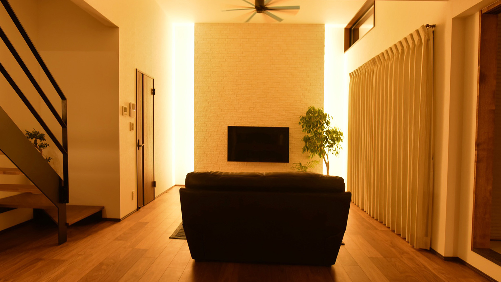 明かりで暮らしをデザインする